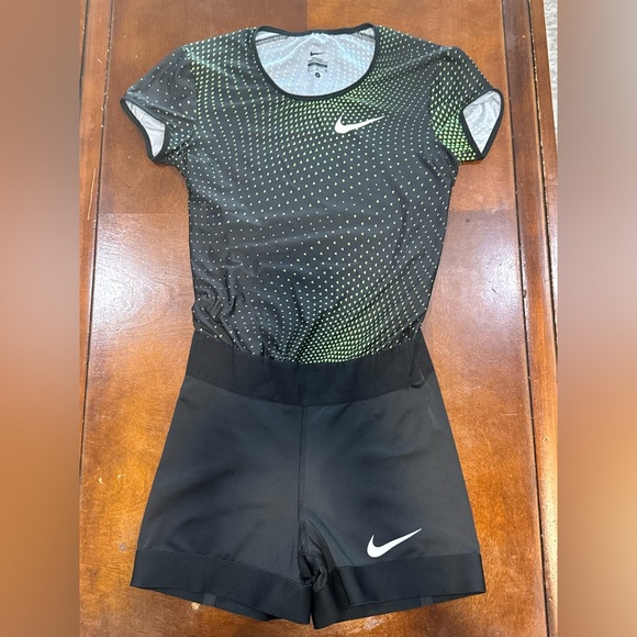 NIKE ELITE PRO BLACK - GREEN SPEEDSUIT TRACK & FIELD TRIATHLON - Picture 1 of 4